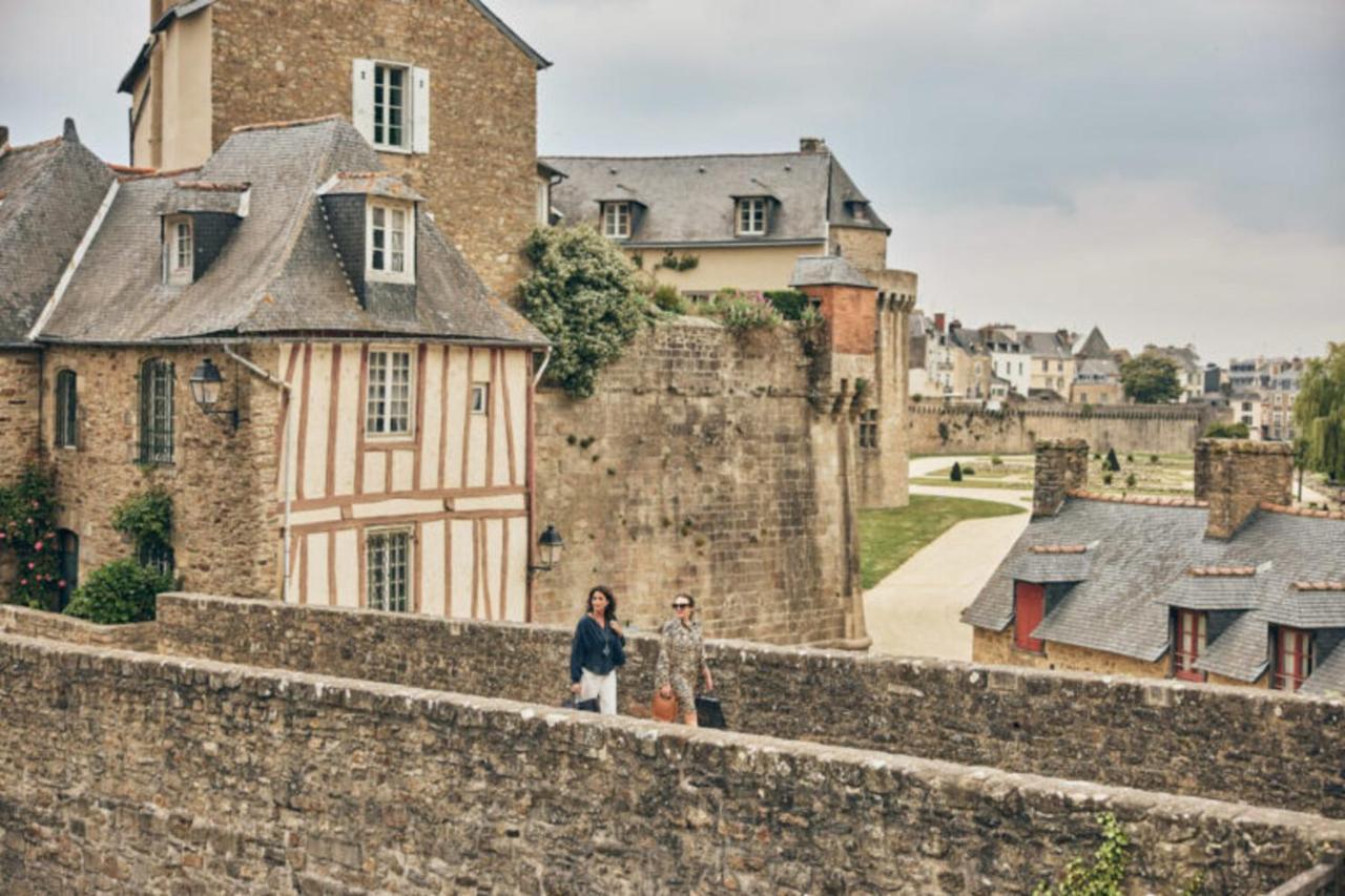 Vannes Joli T2 résidence proche port Extérieur photo