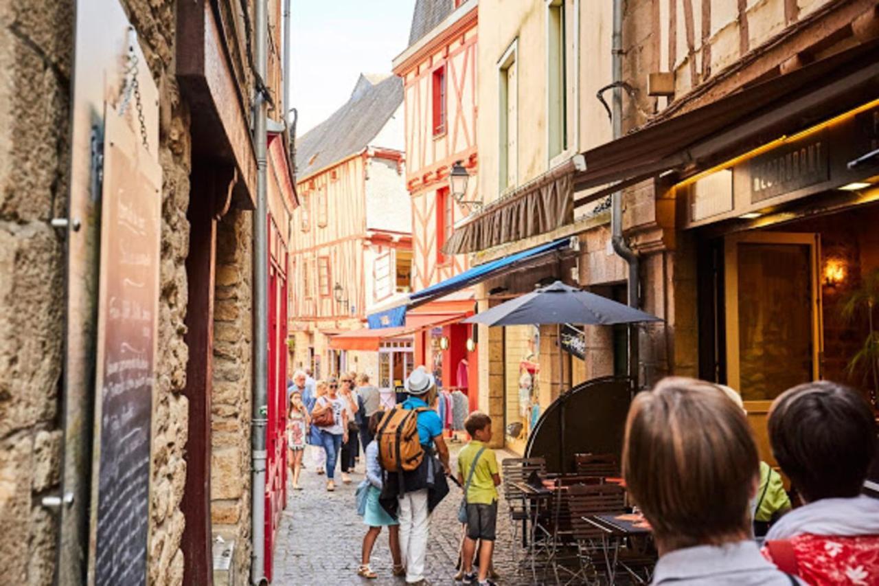 Vannes Joli T2 résidence proche port Extérieur photo